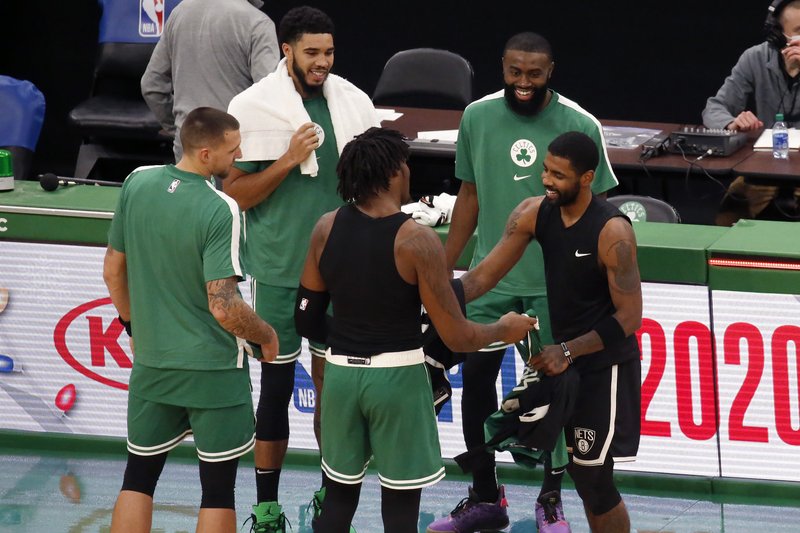 Kyrie Irving kehrte wieder zu Boston Celtics zurück, um seltsame Dinge zu tun